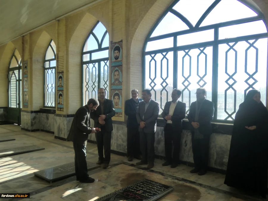 تجدید عهد با شهیدان