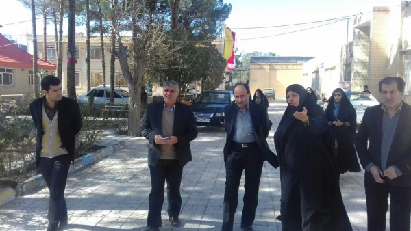 بازدید نماینده مردم فردوس از واحد دانشگاهی بنت الهدی صدر