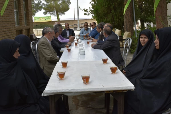 عیادت از سالمندان به مناسبت روز سالمند