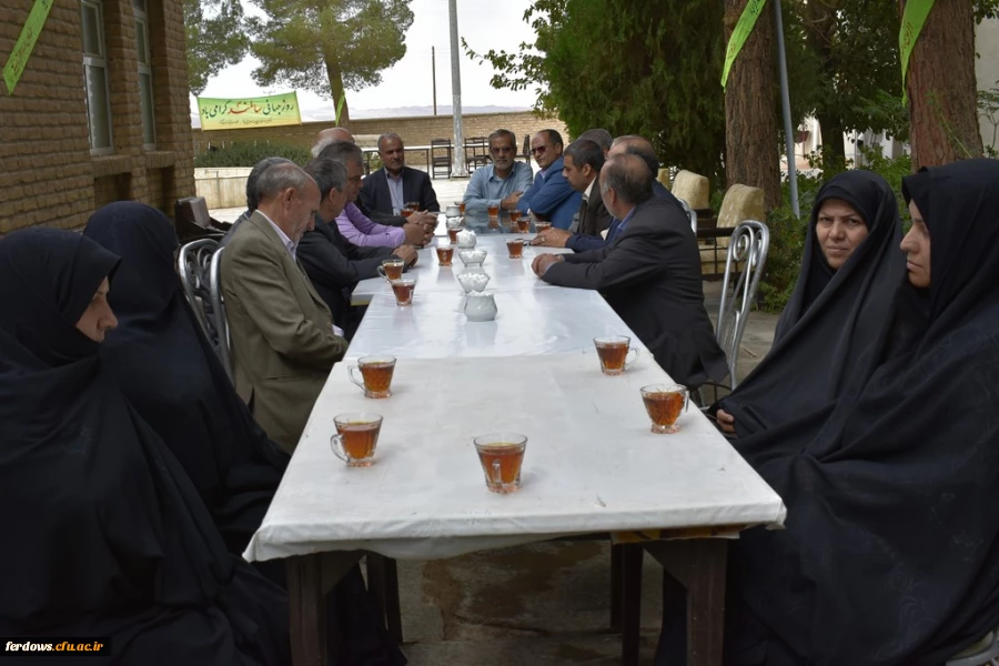 عیادت از سالمندان به مناسبت روز سالمند