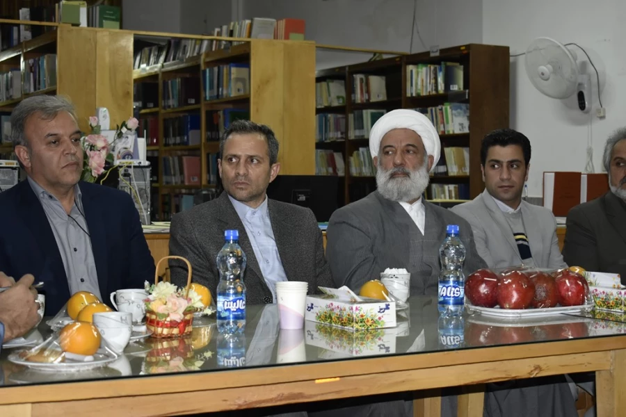 حضور دکتر طاهری نیا در واحد بنت الهدی صدر فردوس