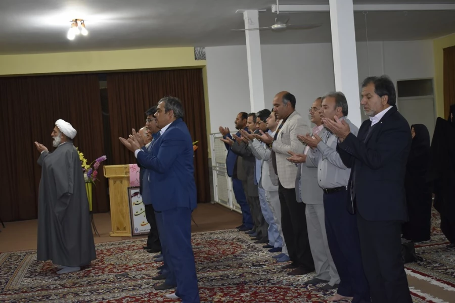 حضور دکتر طاهری نیا در واحد بنت الهدی صدر فردوس