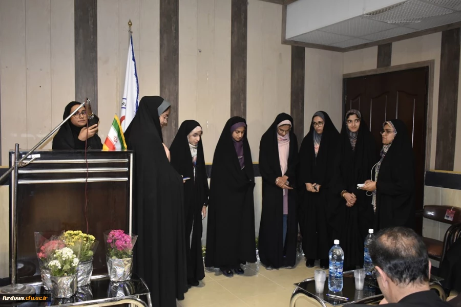 مراسم تجلیل از همکاران خانم  به مناسبت روز  زن