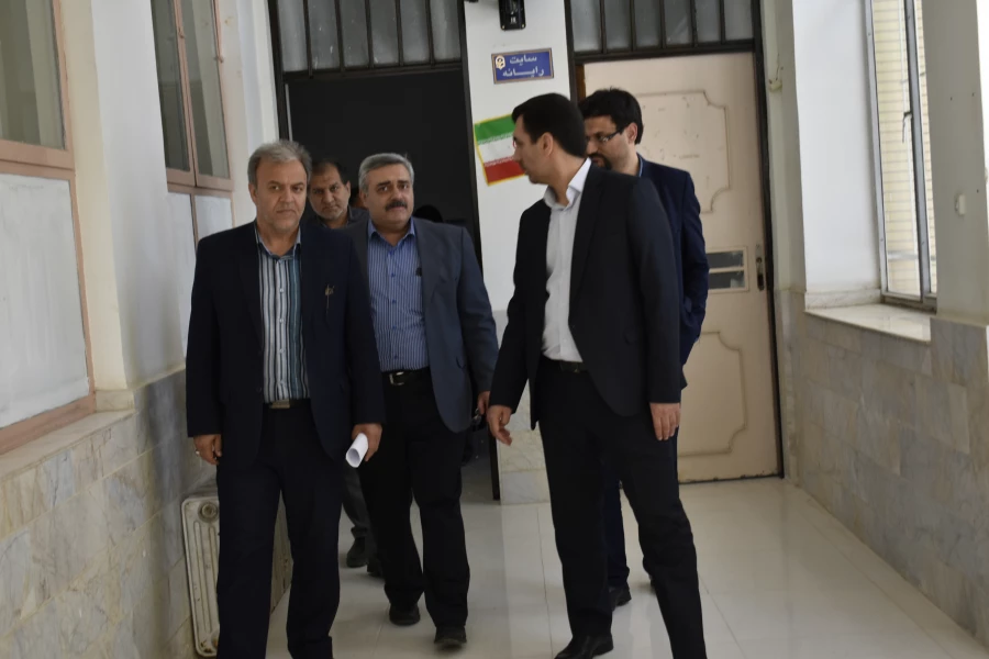 بازدید دکتر مصلحی از واحد بنت الهدی صدر فردوس