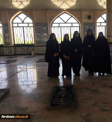  بازدید از مزار شهدا به مناسبت هفته دفاع مقدس