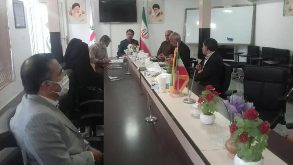 حضور سرپرست،  اساتید و کارکنان واحد بنت الهدی صدر فردوس  در جمع اعضای محترم شورای اسلامی  شهرستان فردوس جهت عرض تبریک هفته شورا 3