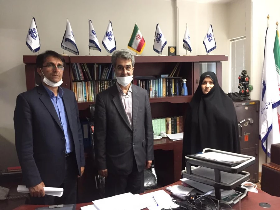 دیدار مهندس اکبری رئیس شورای شهر فردوس و خانم خادمی سرپرست واحد بنت الهدی صدر فردوس با دکتر احمدی رئیس بنیاد حامیان و خیرین دانشگاه فرهنگیان 3