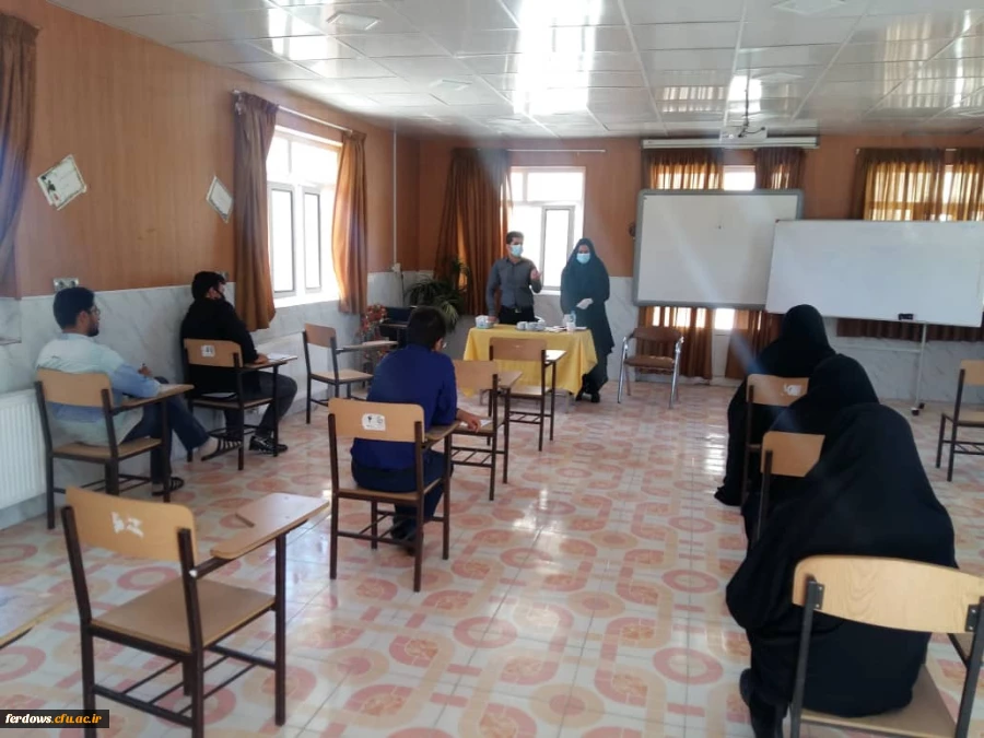 برگزاری کلاس آموزش بهداشت و پیگیری از ویروس کرونا در  دانشگاه 2