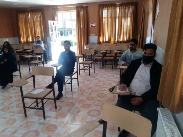 برگزاری کلاس آموزش بهداشت و پیگیری از ویروس کرونا در  دانشگاه 5