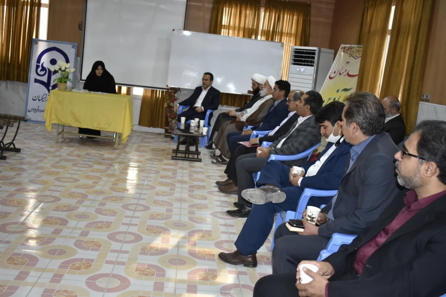 حضور نماینده محترم فردوس جناب حاج  آقای نصیرایی و سایر مسئولین شهرستان در واحد بنت الهدی صدر فردوس 4