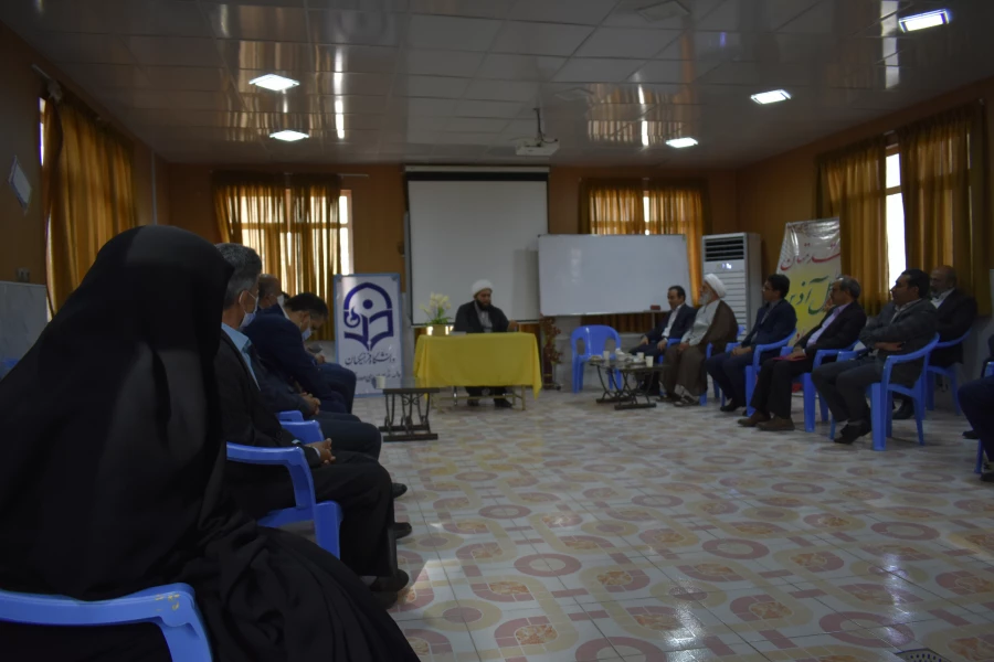 حضور نماینده محترم فردوس جناب حاج  آقای نصیرایی و سایر مسئولین شهرستان در واحد بنت الهدی صدر فردوس 5