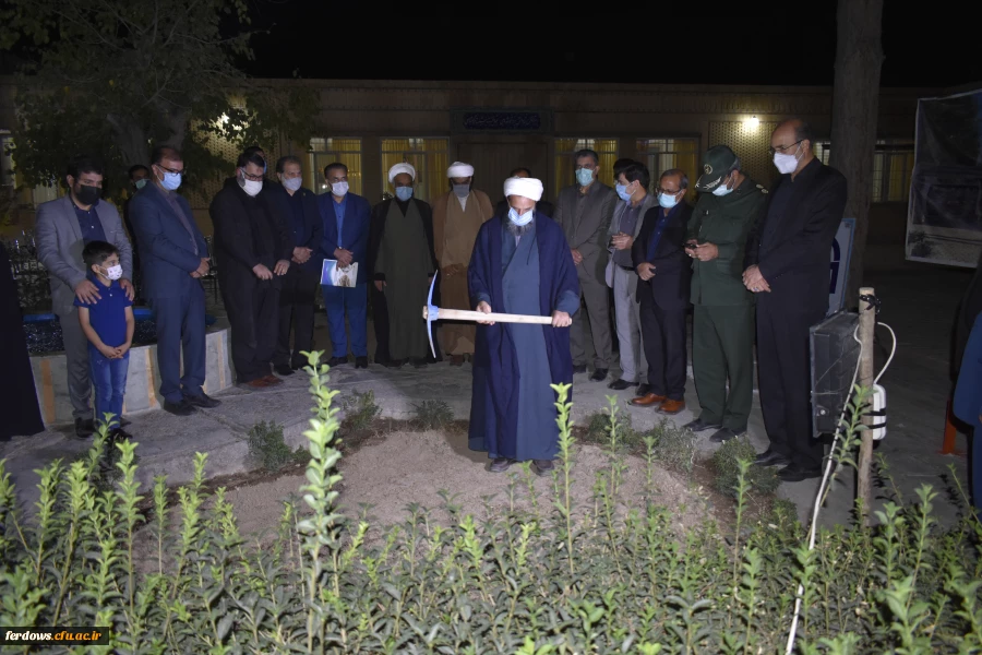 مراسم کلنگ زنی ساخت المان شهدای دانشجو معلم تربیت معلم فردوس 9