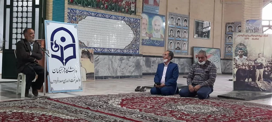 غبار روبی وعطر افشانی مزار شهدا به مناسبت سالروز فتح خرمشهر 4