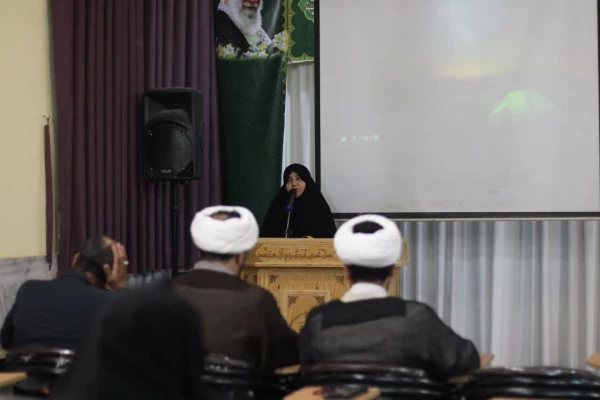 زمان: سه شنبه ۲۶ فروردین ۱۴۰۴، ساعت 20:30   
