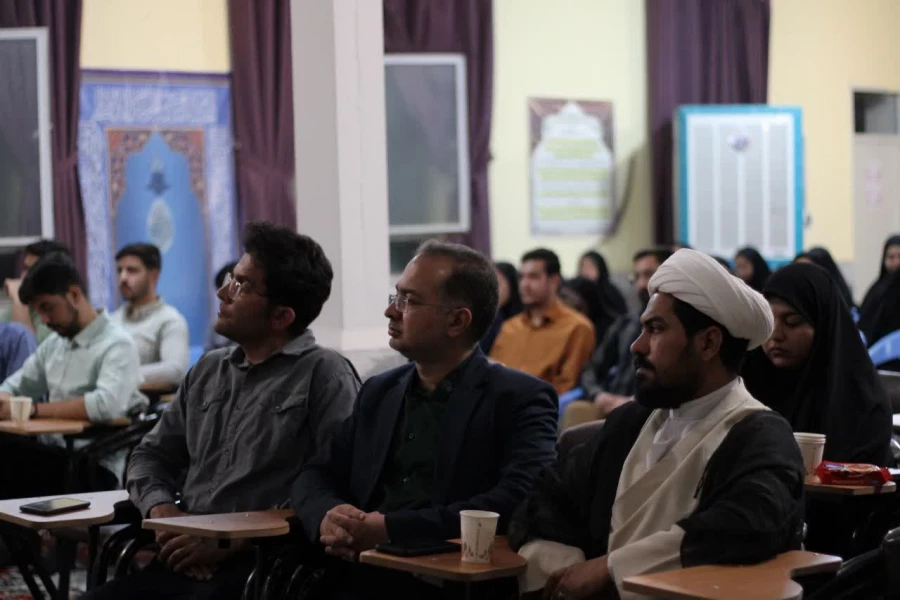 زمان: سه شنبه ۲۶ فروردین ۱۴۰۴، ساعت 20:30   
