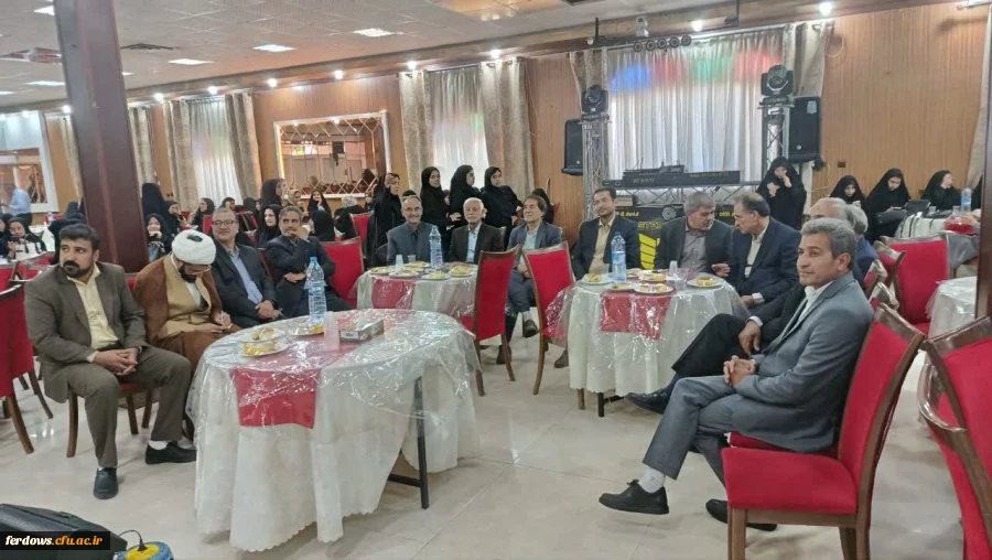 شانزدهم اردیبهشت ماه ۱۴۰۴  
مجموعه  هتل سنتی عماد نظام 2